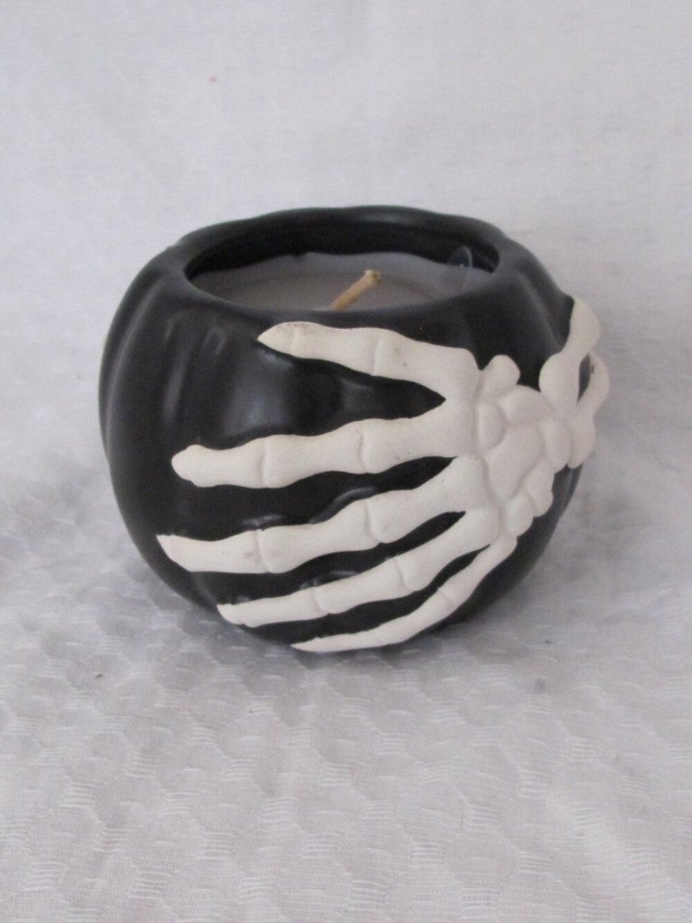 New - Yankee Candle Spooky Treats Candle
